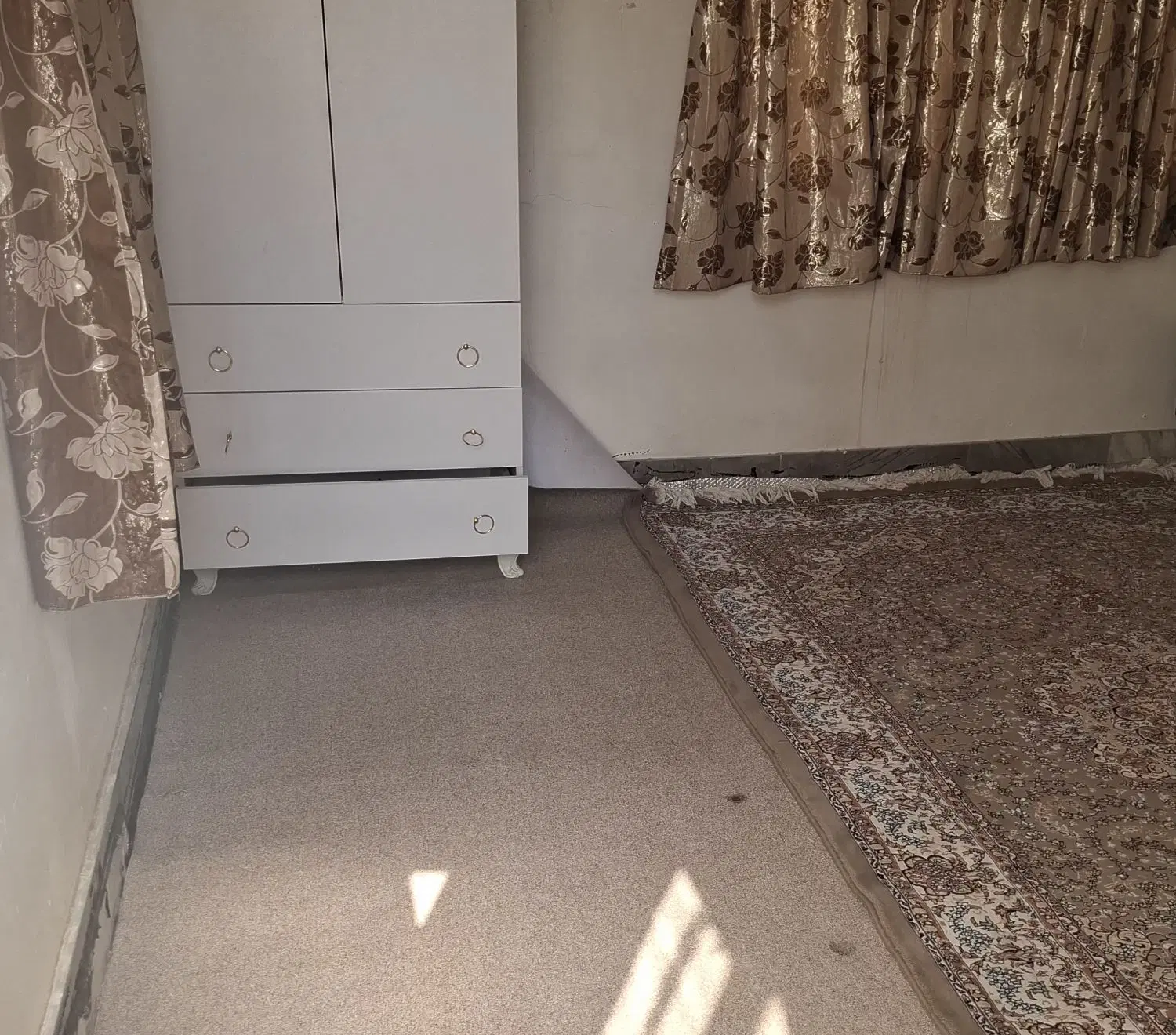 رهن واجاره همکف +اتاق روی همکف بلوارآیت ...کاشانی