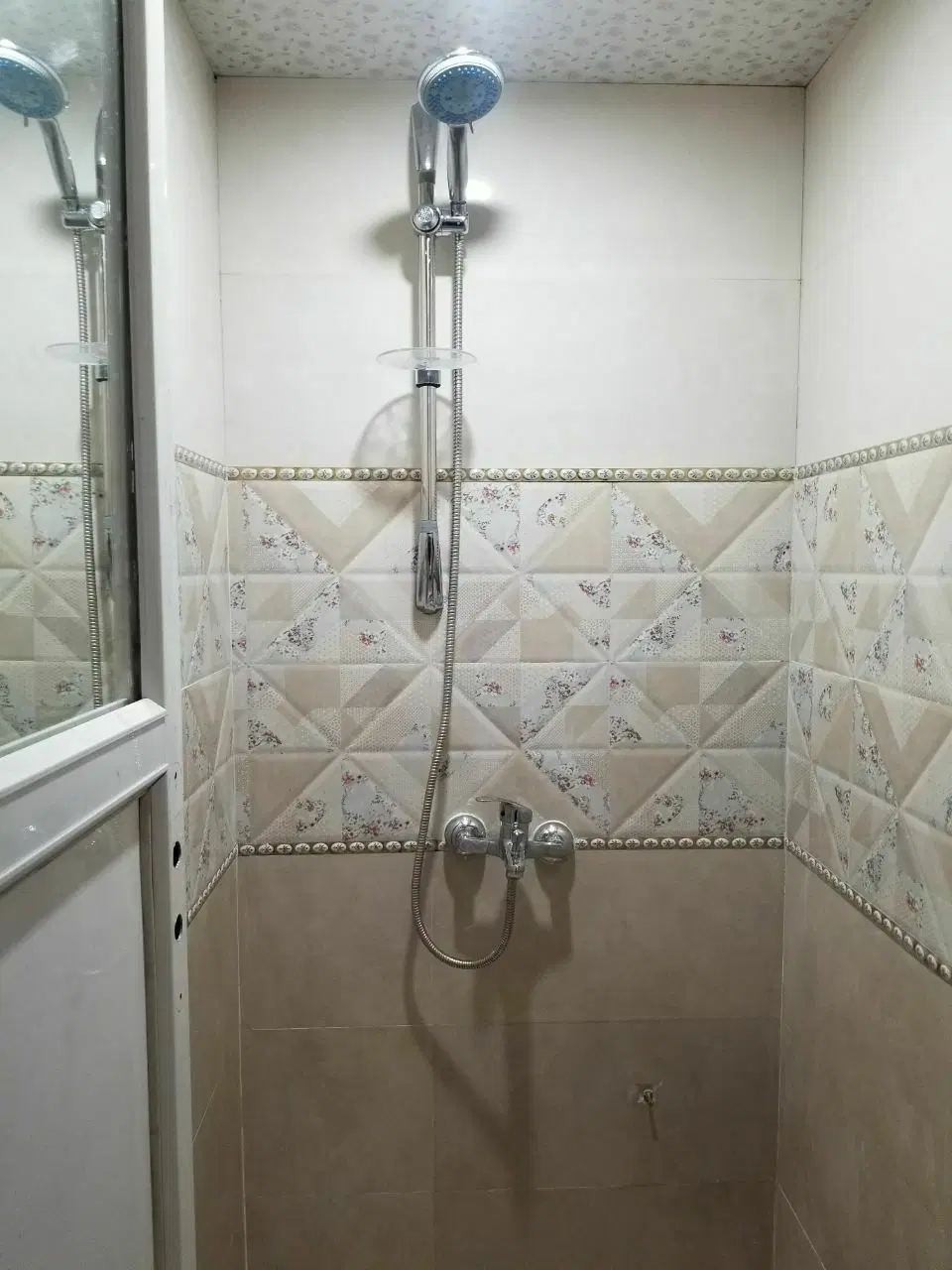۶۵ متری حیدراباد