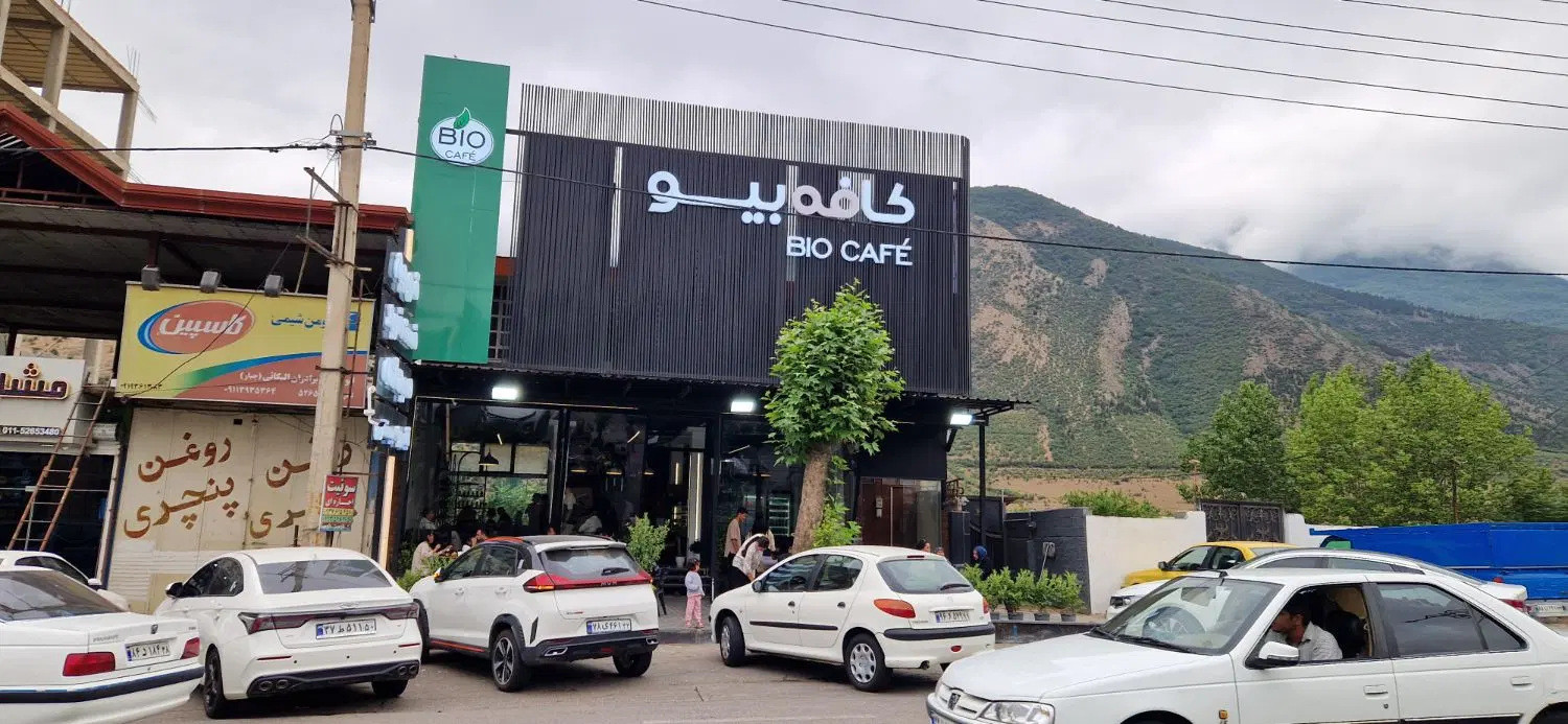 فروش ۵۰۰ متر بنای تجاری واقع در مرزن آباد