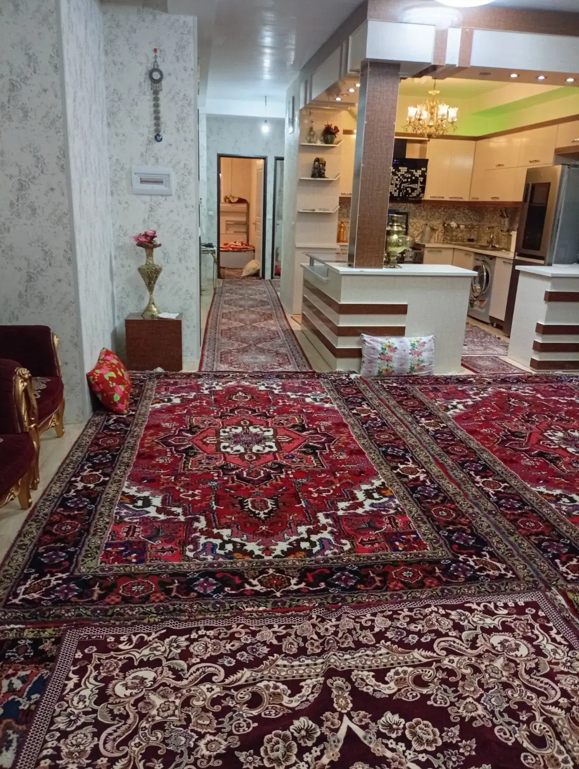 آپارتمان ۱۰۰ متری در سهند طبقه دوم پارکینگ انباری