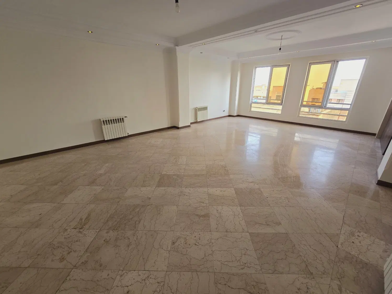 جنت اباد جنوبی چهارباغ شرقی ۱۱۷متر سه خواب فول