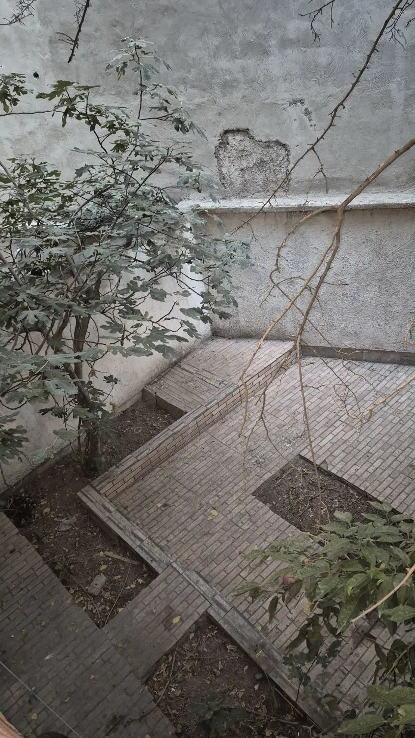 خانه کلنگی ویلایی ۲۰۰ متر