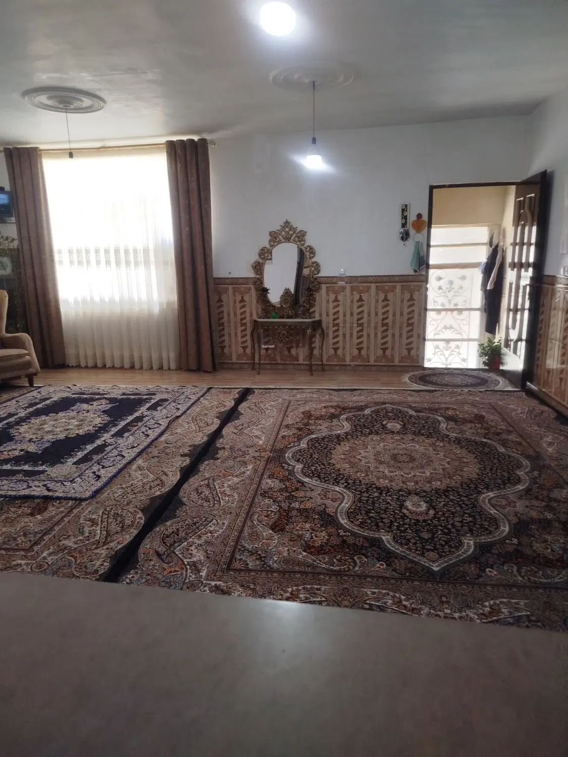 خانه ویلایی در چشمه سفید