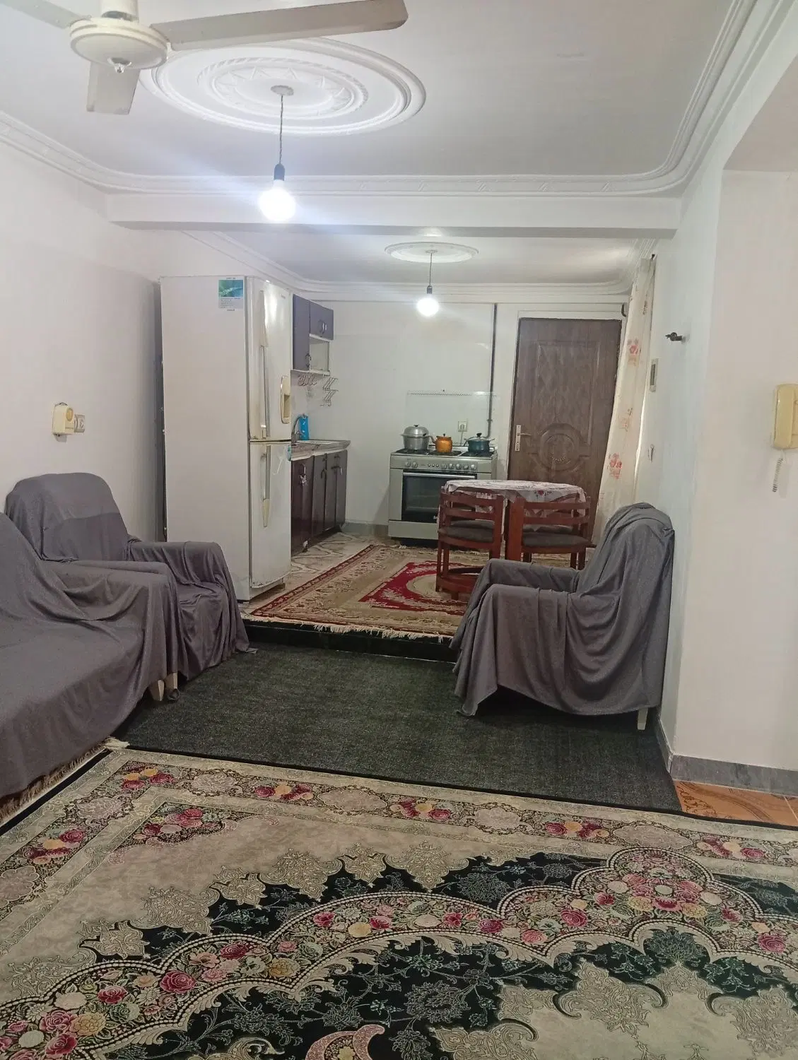 ویلا داخل شهر