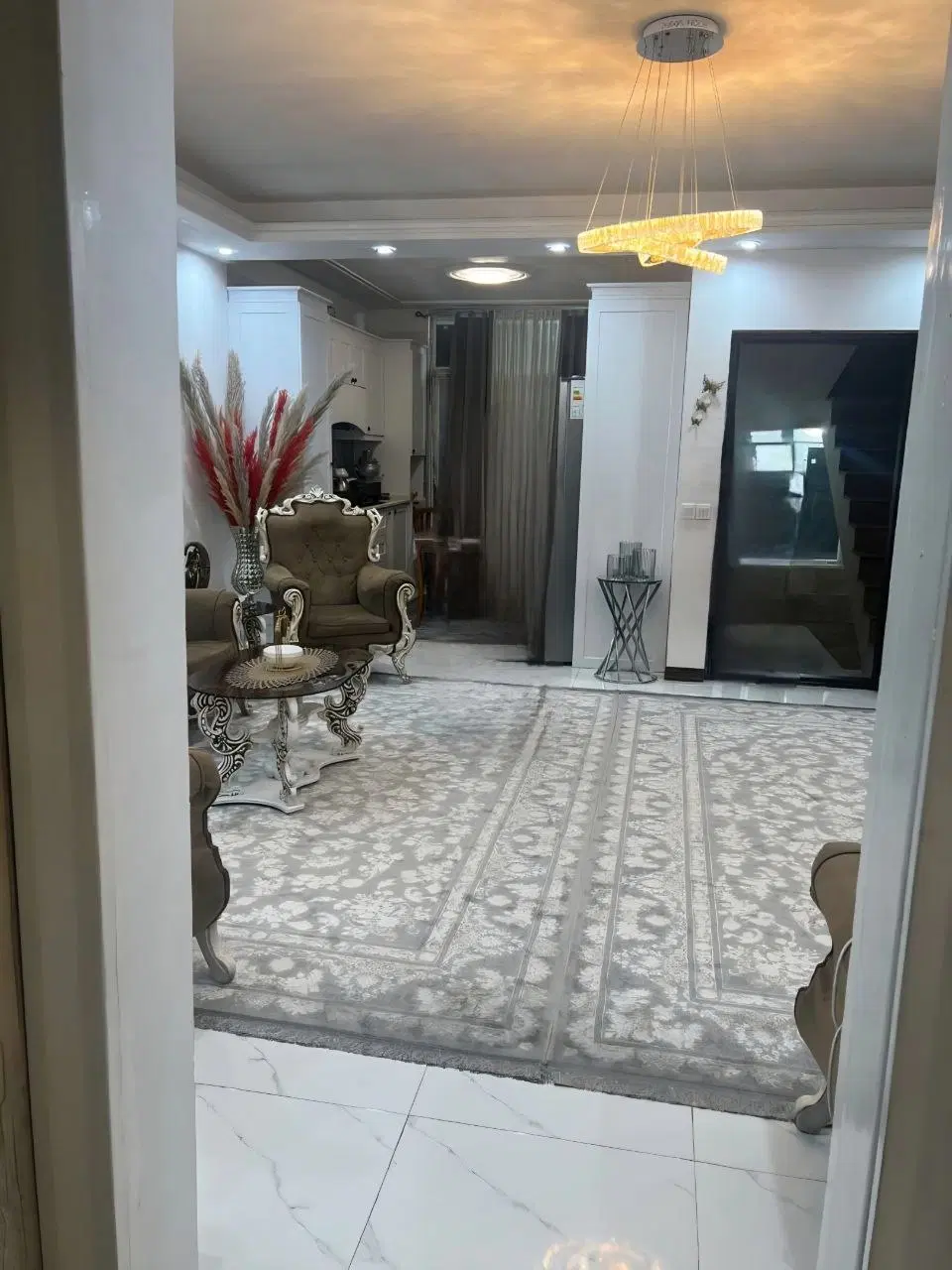 فروش خانه دو طبقه ویلایی