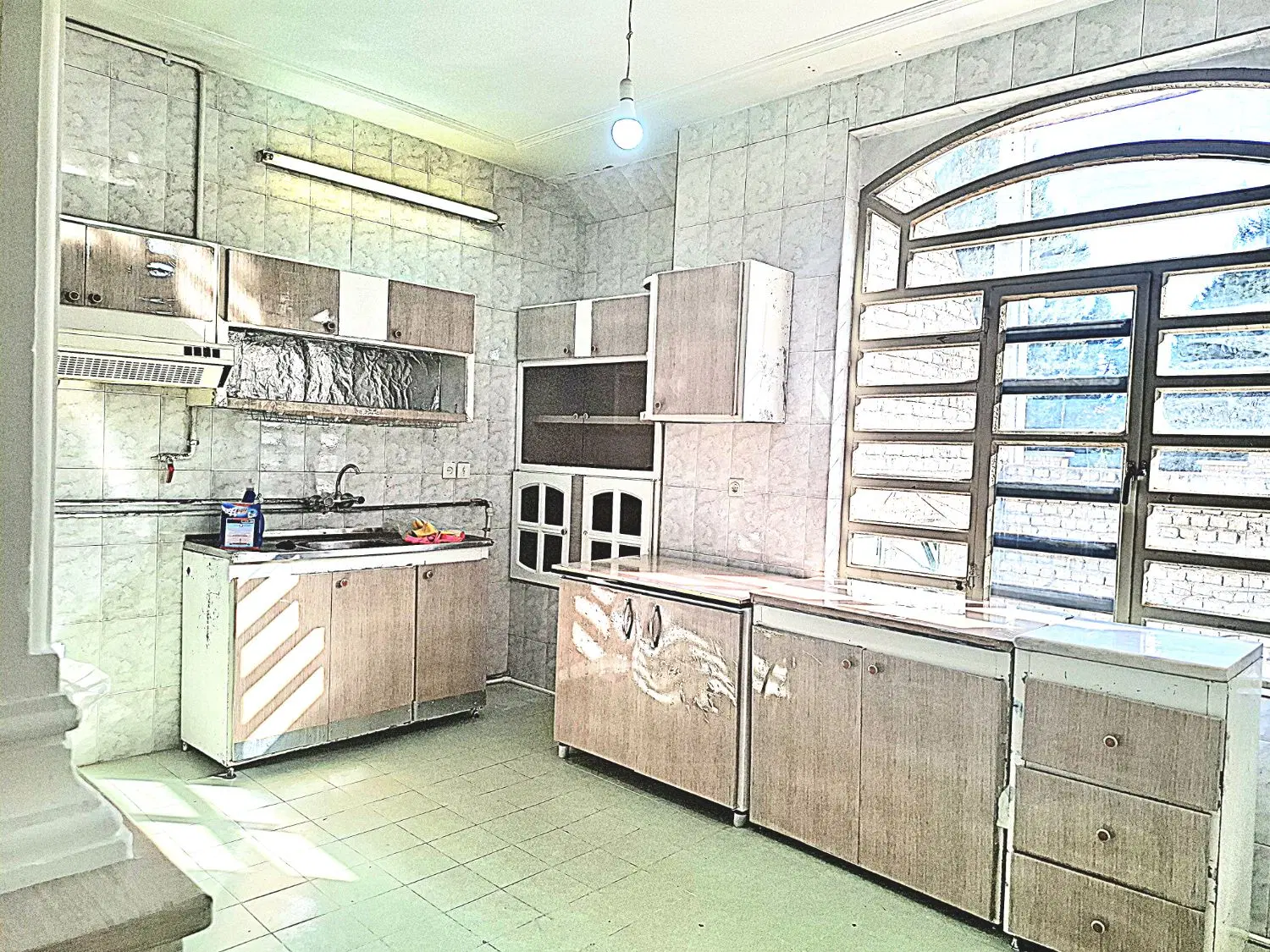 ویلایی یک طبقه تاپ لوکیشن گلدشت شرقی