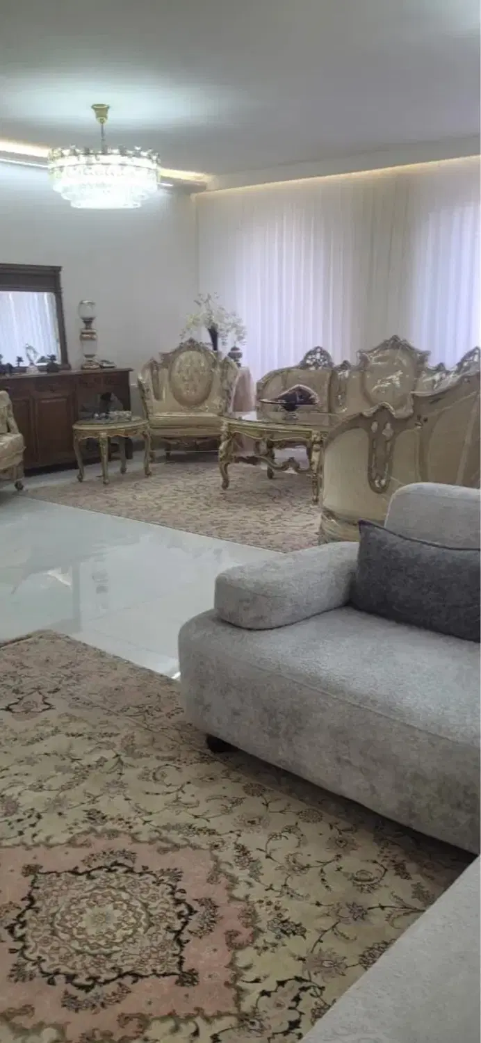 اپارتمان ۱۲۰متر دو خواب۱۵ ساله