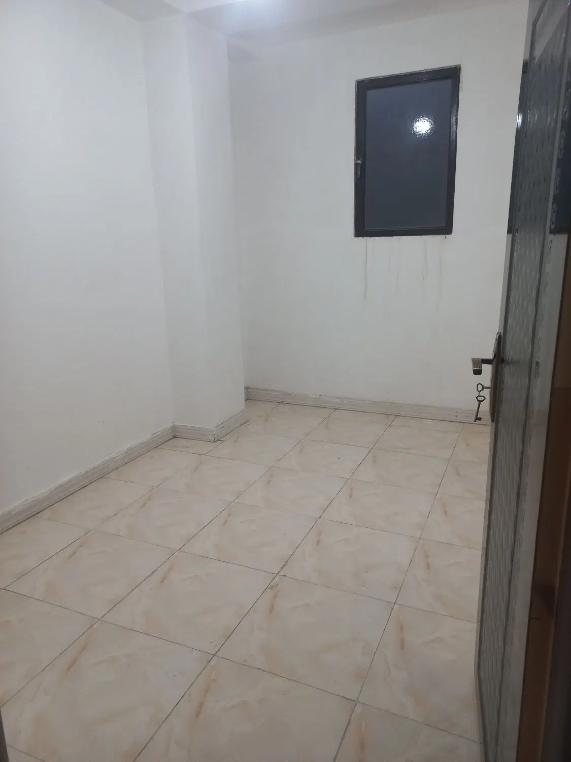 واحد۱۰۰متری روبه نما نوساز