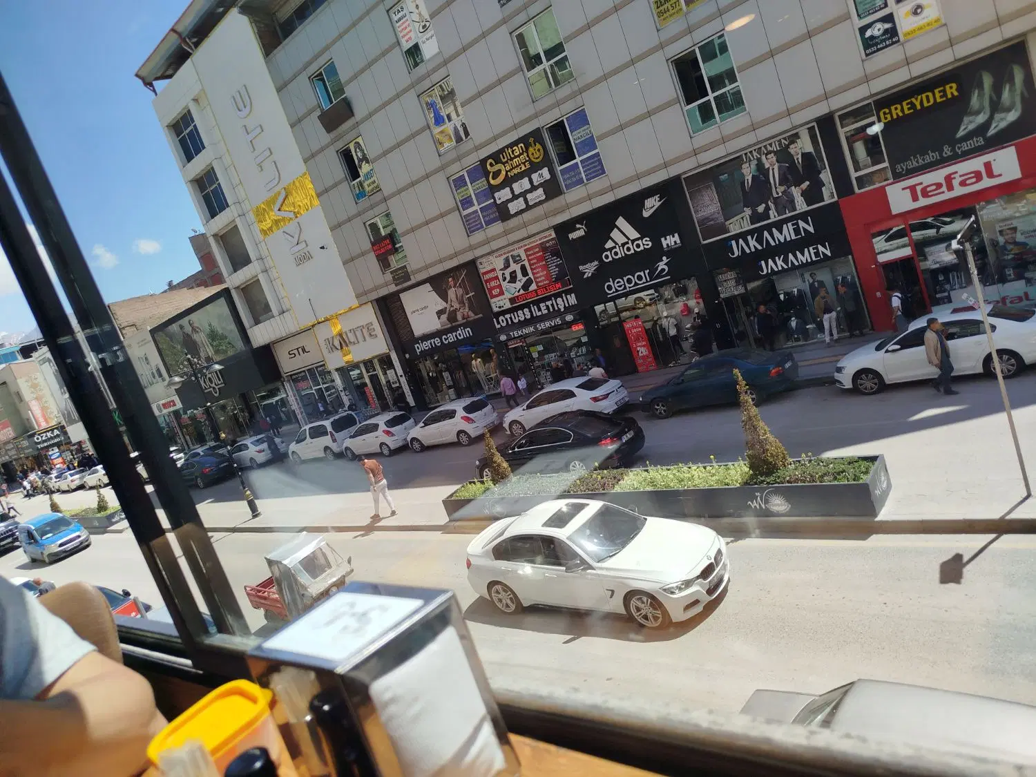 همخونه