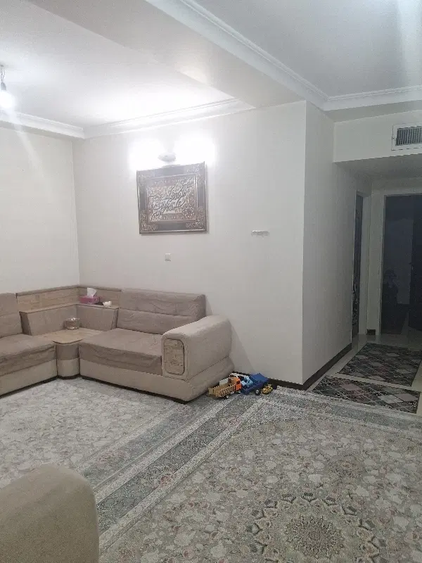 اجاره آپارتمان 65 متری دو خواب پارکینگ آسانسور
