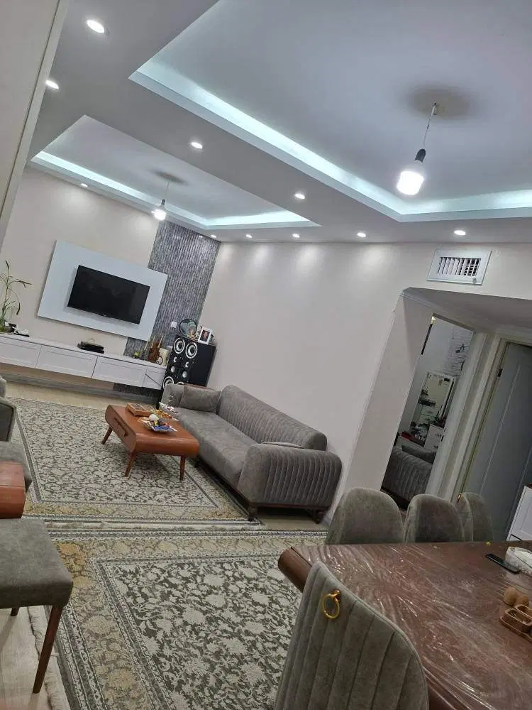 واحد 76 متری سند دار
