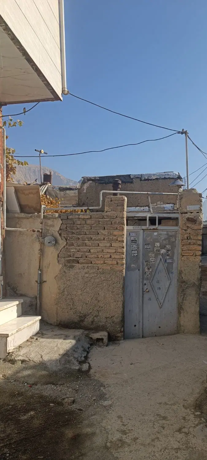 خانه تیر چوبی ۸۵ متری باغ ابریشم