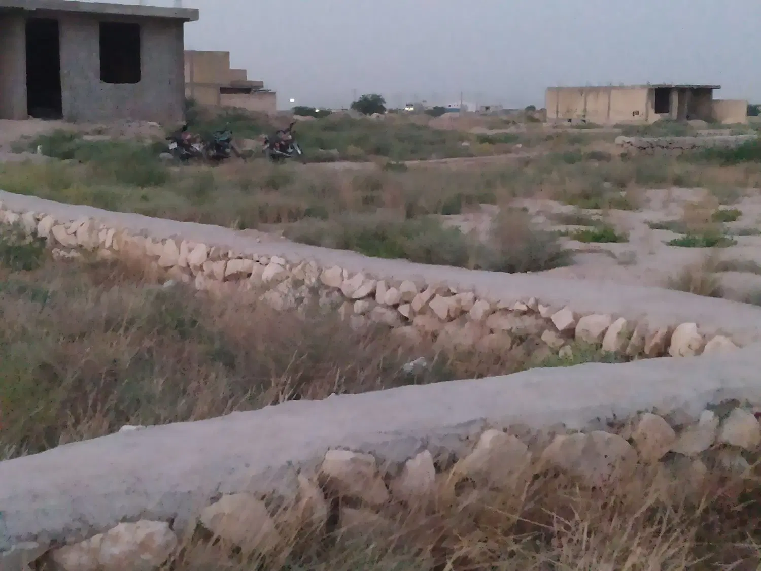 زمین پشته بنده دره توضیحات را کاملاً بخوانیدبعدبگو