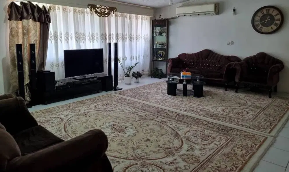 خانه ۱۲۰ متری در مرکز شهر