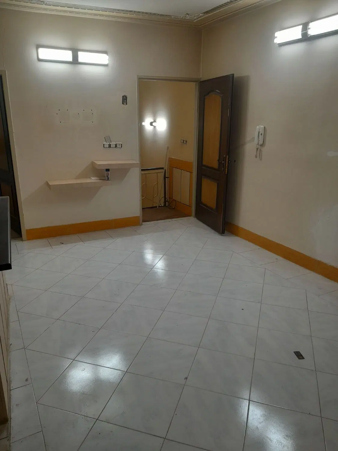 یک طبقه دربست ۲خوابه ۷۰متری