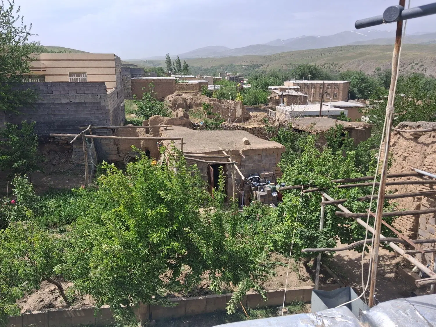 خانه ویلایی کنار سد