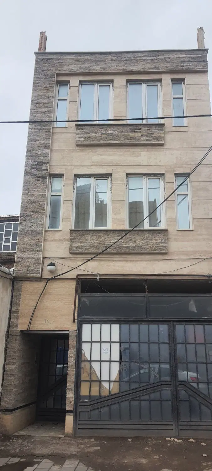 اپارتمان ۸۰متری تک واحدی  مبارکی