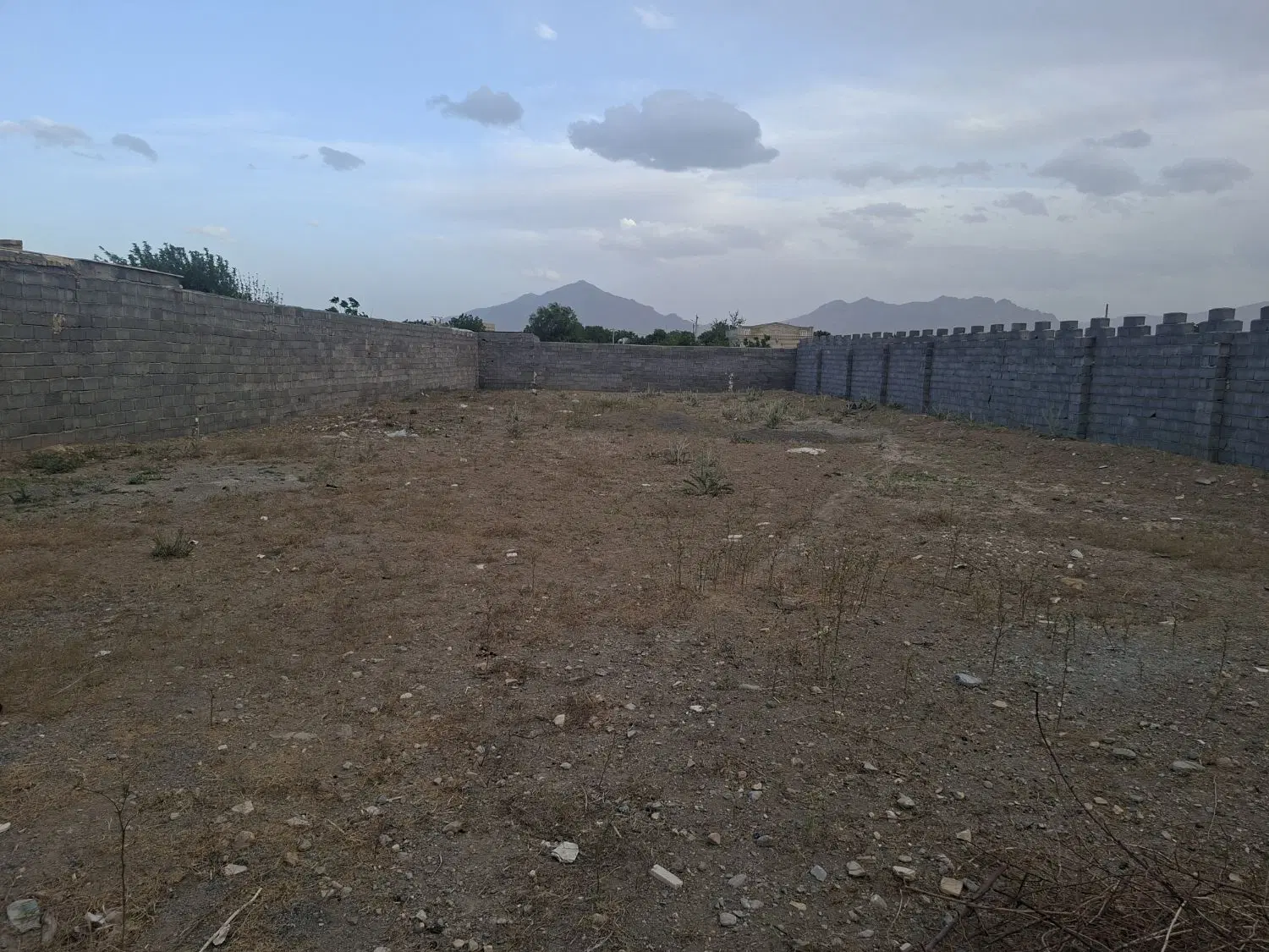 فروش زمین رازان