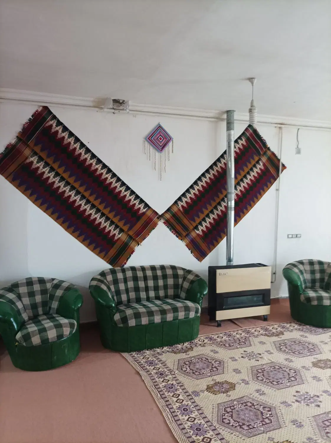 بومگردی و خانه مسافر هفت چشمه