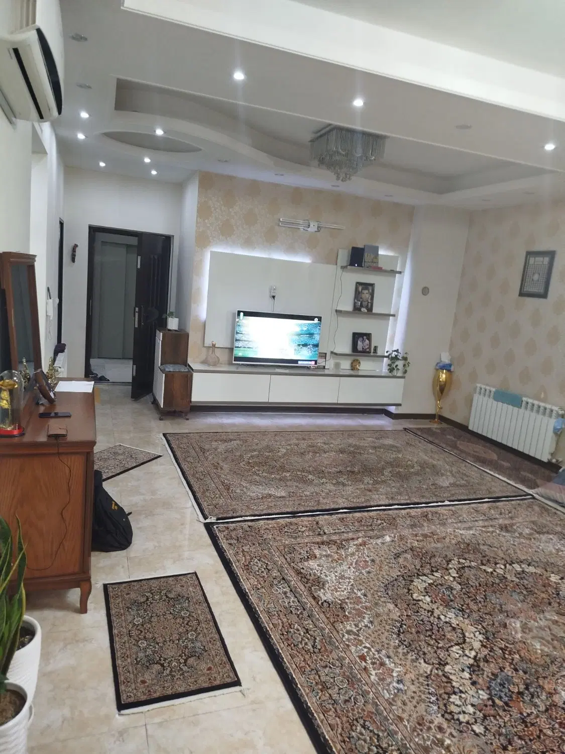 واحد ۸۵ متری رهن و اجاره