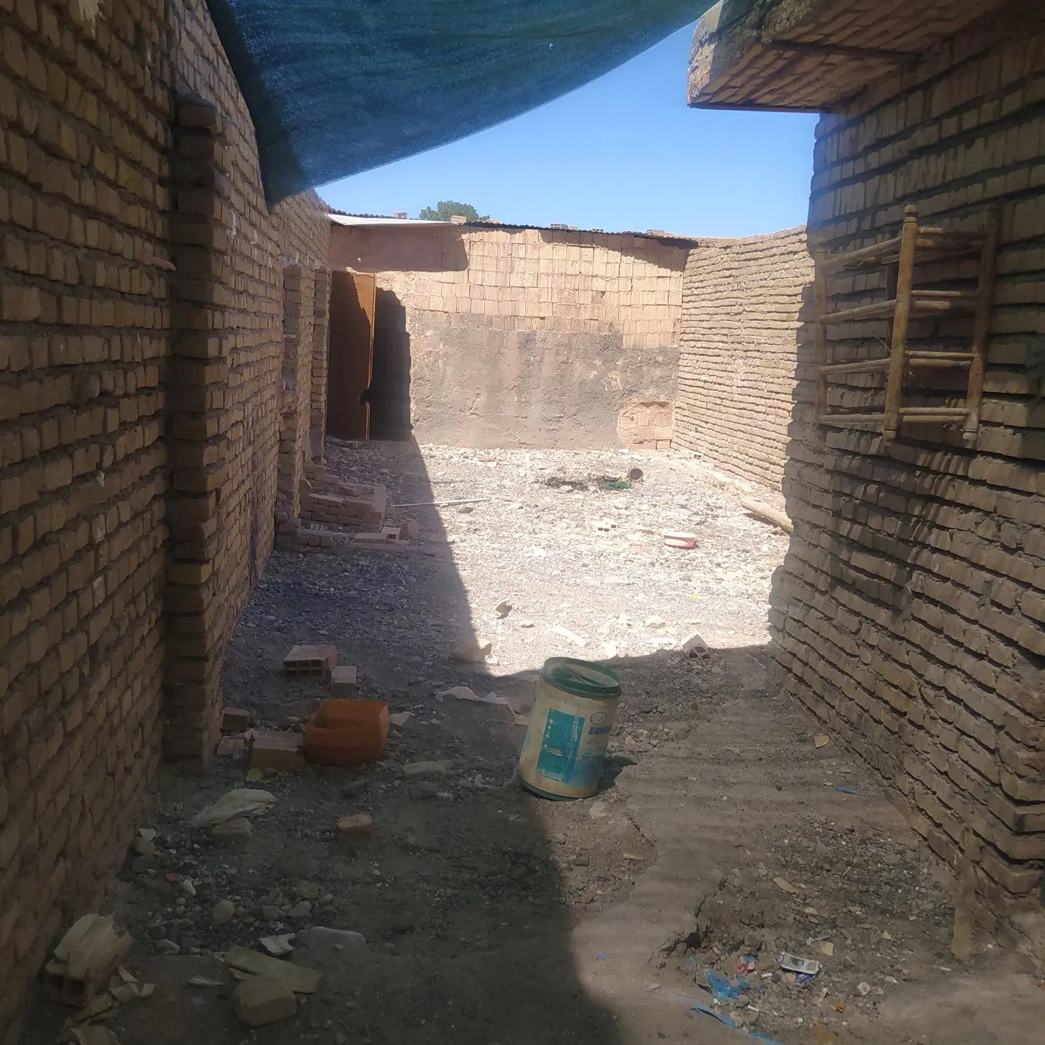 فروش چهاردیواری