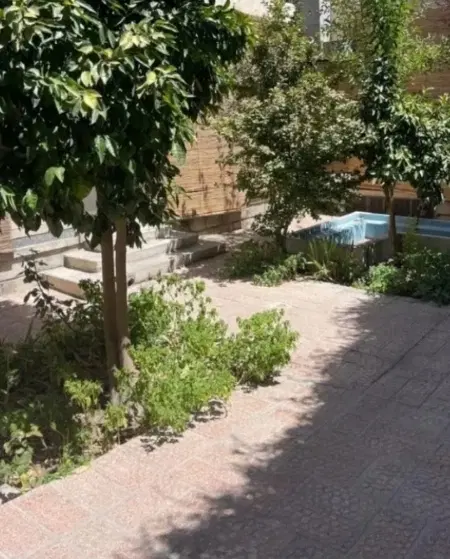 اجاره خانه همکف دربست قدیمی