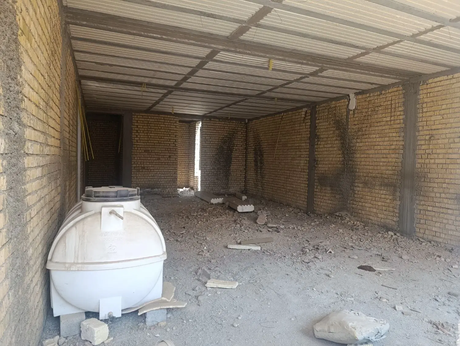 منزل نیمه کاره