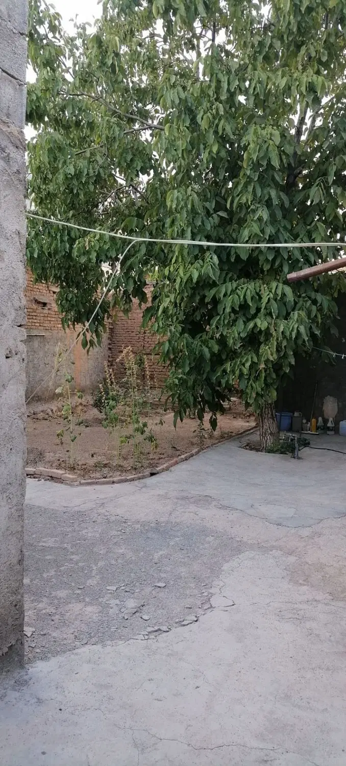 232 متر خانه تیر چوبی در فرخشهر