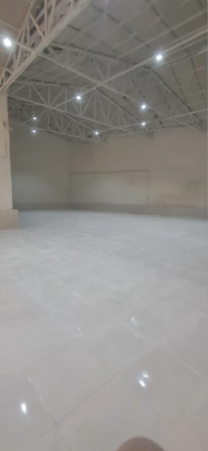 اجاره نمایشگاه ۴۵۰متر در اتوبان امیرکبیر