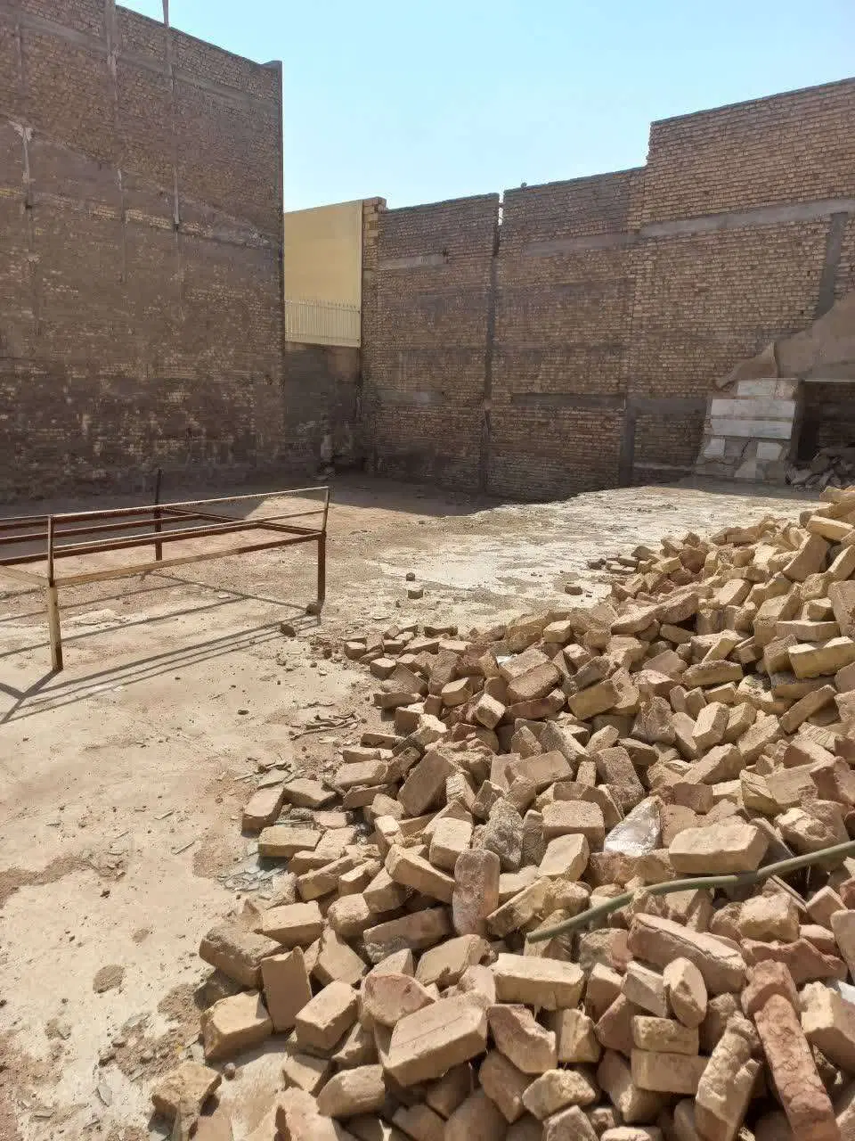 زمین مسکونی