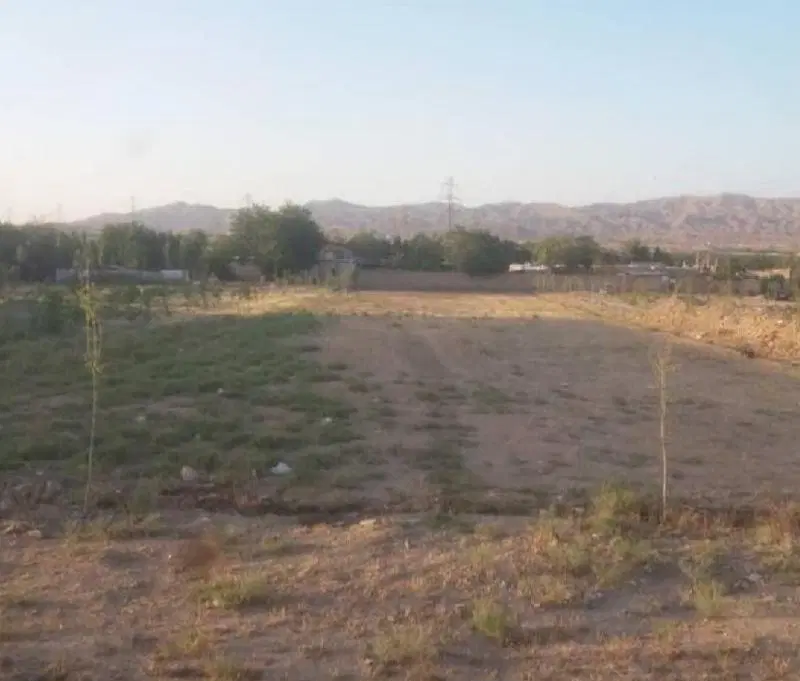 زمین فروشی