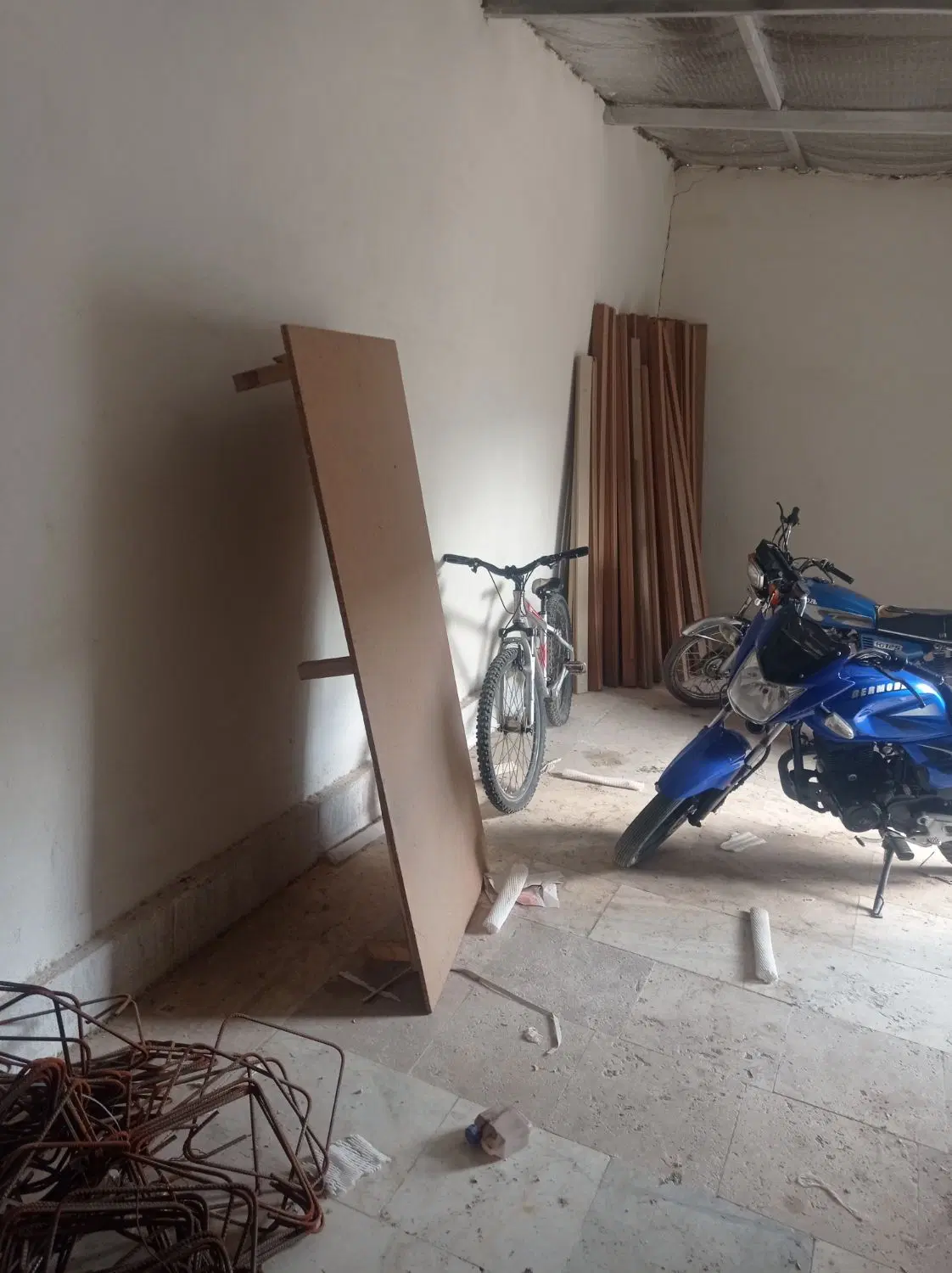 انبار ۴۰ متری