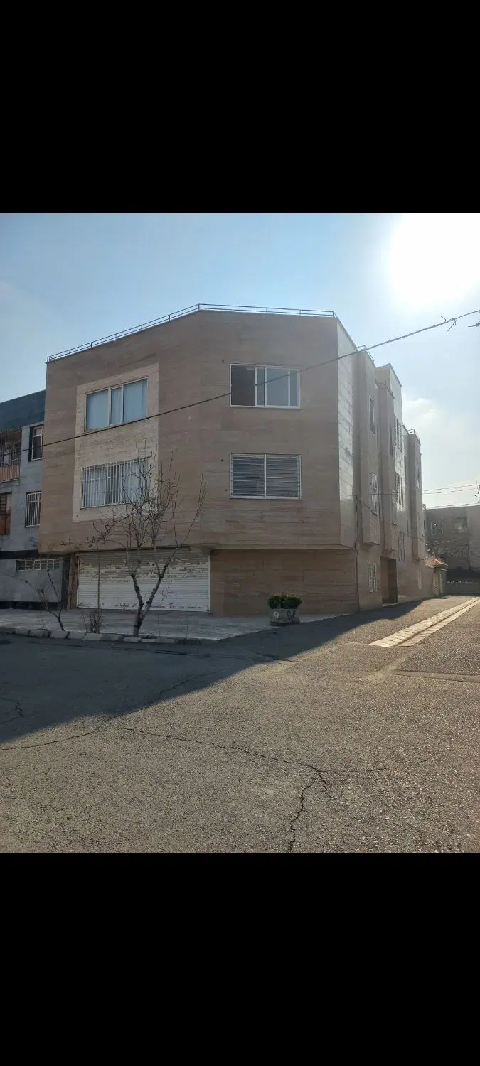 ملک برخیابان دهم شهرک نازدربستی