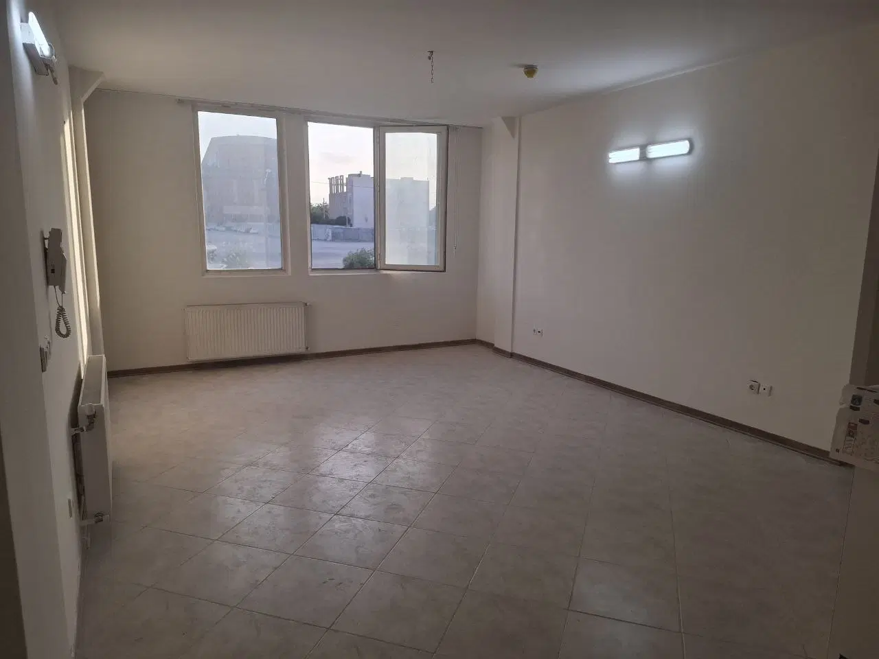 ۱۰۵ متری خیابان هجرت