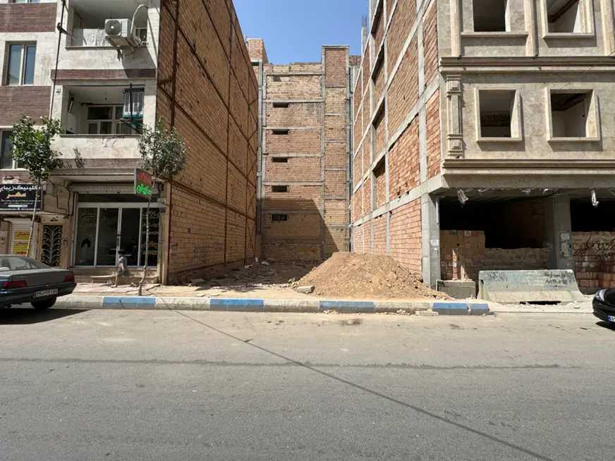 زمین ۱۸۰ متری (ده در هجده)ارکیده پاکدشت باجوازساخت