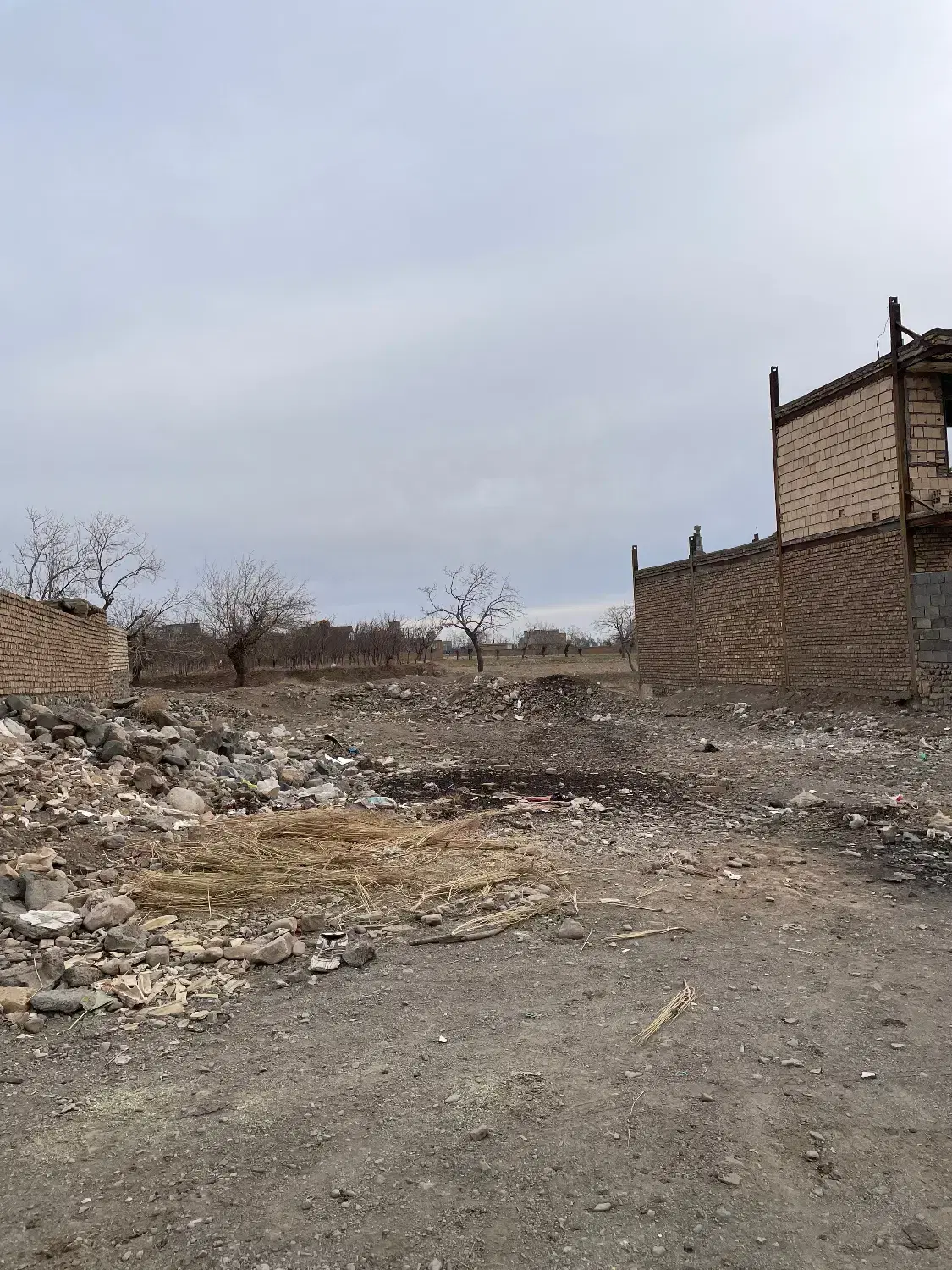 زمین ۸۰ متری واقع در روستای حبیب اباد پیشوا