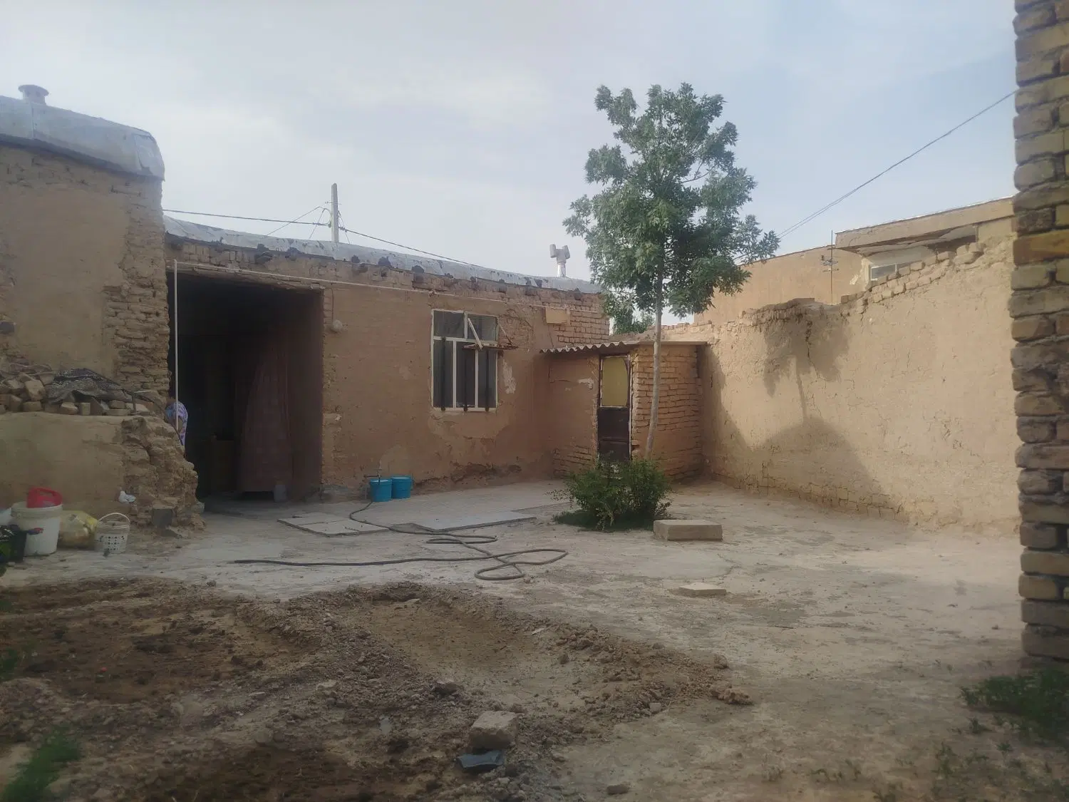 خانه روستایی قدیمی