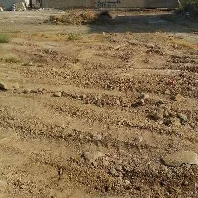 ۴۰۴ متر زمین