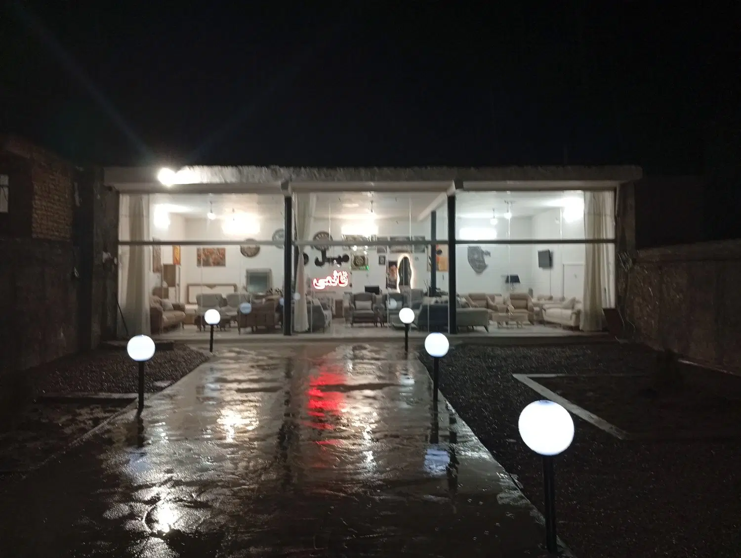 رهن و اجاره مغازه حیاط دار ، میدان بسیج چناران