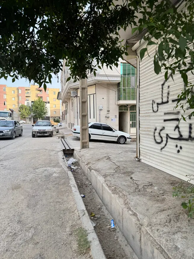 مغازه ۴۰ متری بلوار کاوه فرزانگان ۴