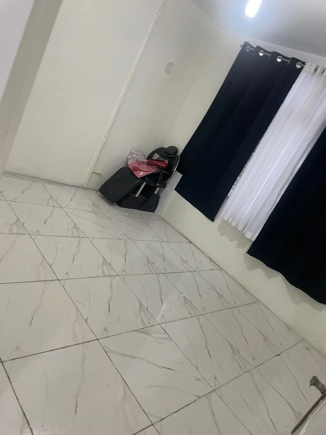اجاره اتاق ۱۹متری در سالن
