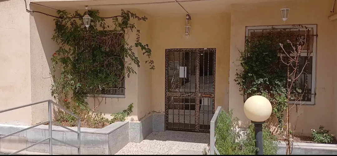 ۶۲ متر همکف دارای امکانات فاز ۶ شمالی پرند