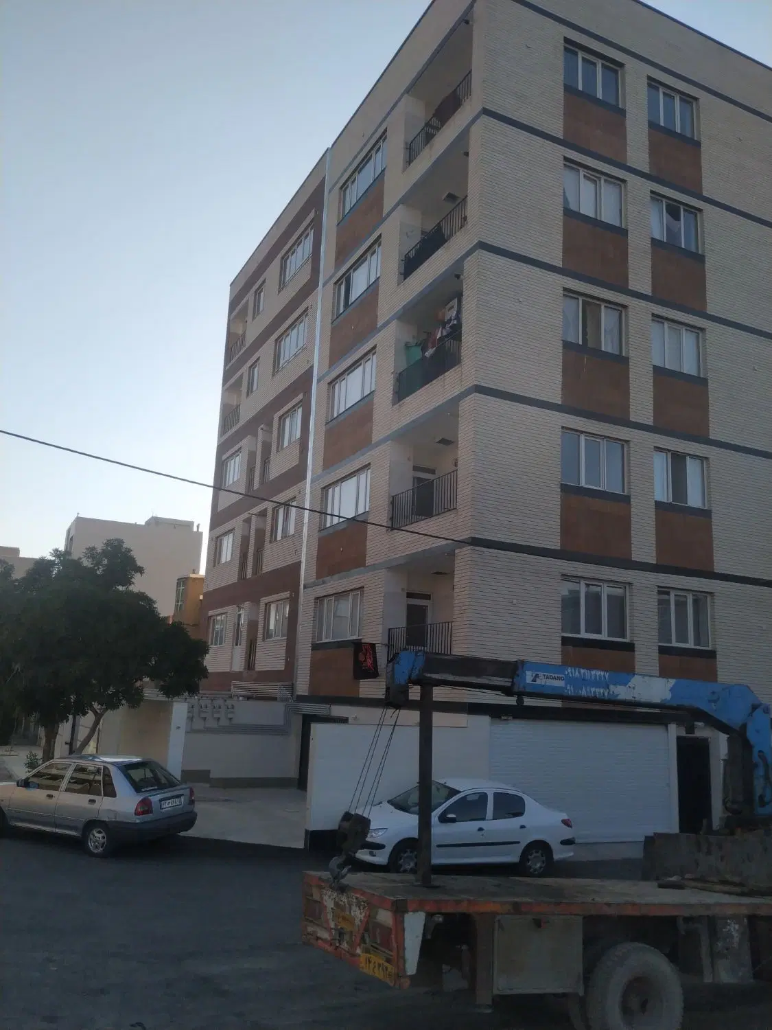 واحد 104 متری