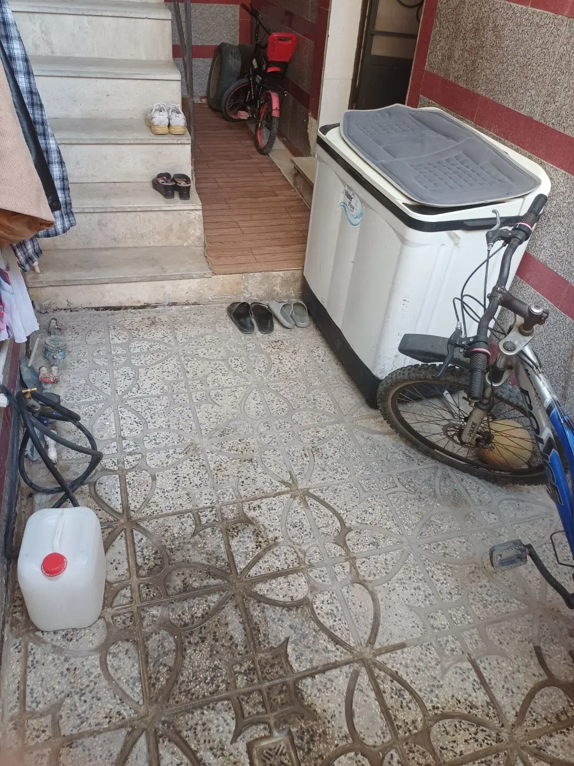 خانه ویلایی دوطبقه
