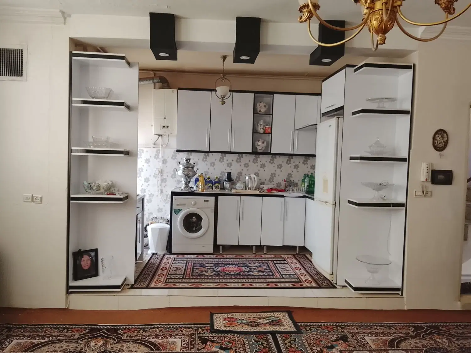 آپارتمان تک واحدی