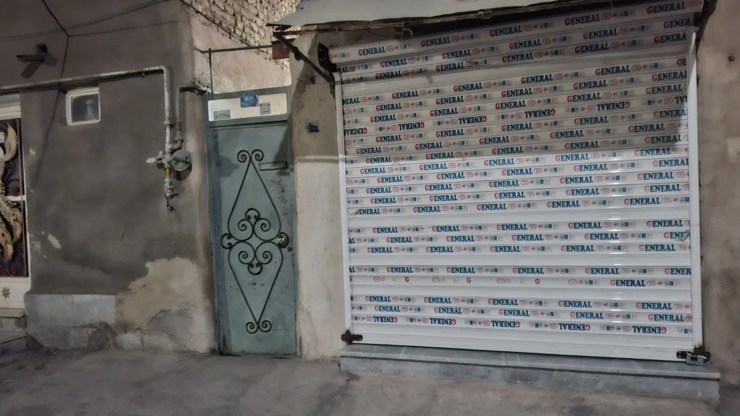 خانه ویلایی ۷۰متر همراه مغازه۸متر