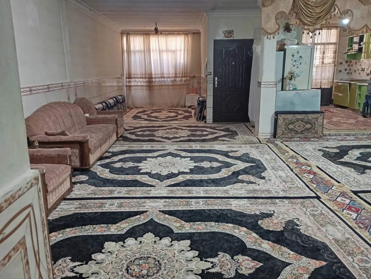 اجاره آپارتمان ۱۰۰مترب طبقه دوم ۲اتاق خواب