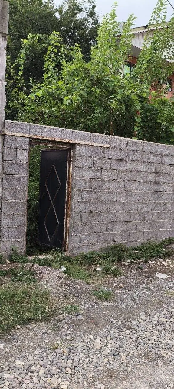 زمین ۲۳۲ متری در سنگر
