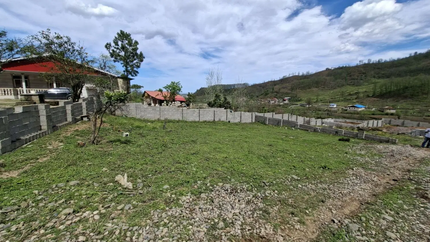 زمین کوهستانی با جواز ساخت (معاوضه با خودرو)