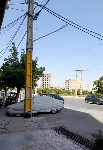 مغازه ۸۰متری بر اصلی رودکی _بالکن ۴۰متری _رهن ۹۰۰